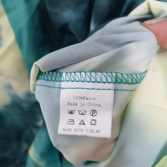 Yoins tie dye romper size medium - Picture 4 of 6